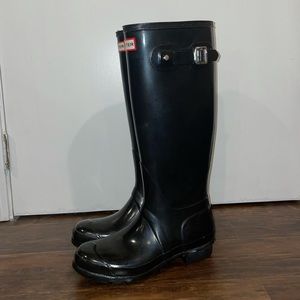 COPY - Hunter Rain Boots (Tall). Originally sold but the buyer backed out!